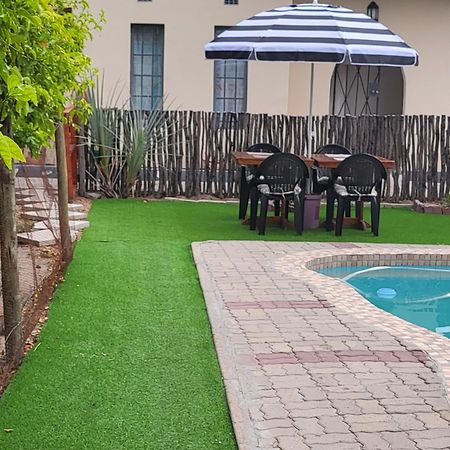 Maun Luxury Oasis Apartment ภายนอก รูปภาพ